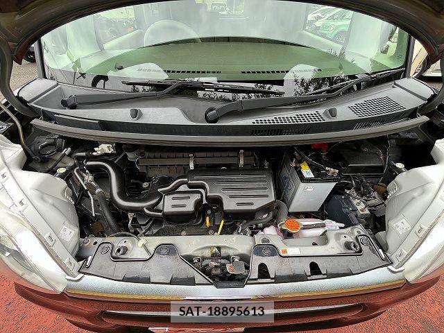 Daihatsu TANTO 2017-12 7272525-27