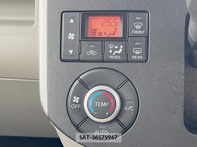 Daihatsu TANTO 2015-07 7261876-6