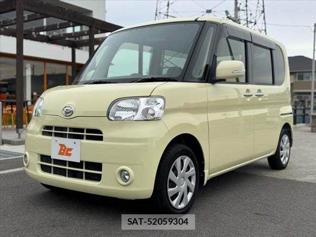 Daihatsu TANTO 2011-12 7330552-9