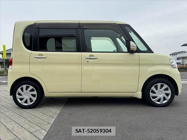 Daihatsu TANTO 2011-12 7330552-11