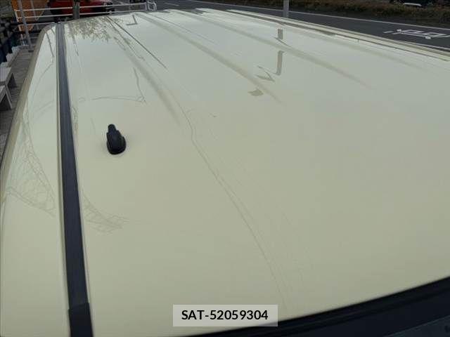Daihatsu TANTO 2011-12 7330552-29