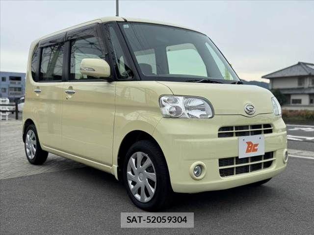 Daihatsu TANTO 2011-12 7330552-7