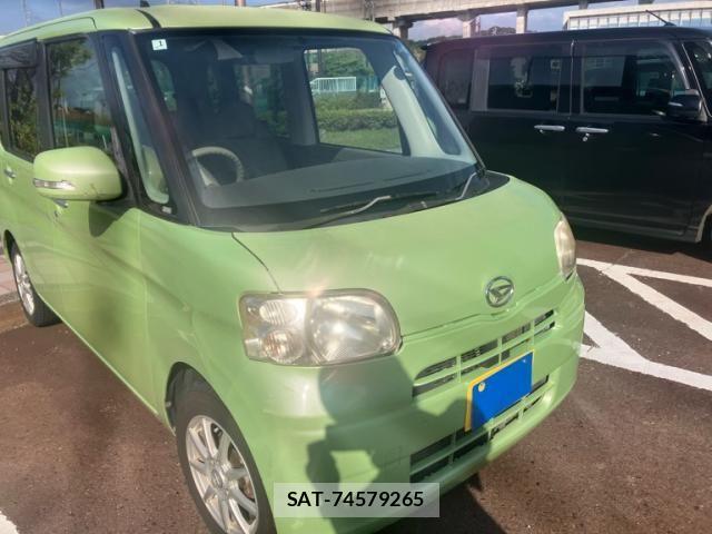 Daihatsu TANTO 2011-01 7330560-0