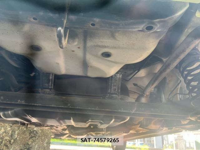 Daihatsu TANTO 2011-01 7330560-9