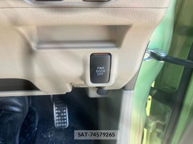 Daihatsu TANTO 2011-01 7330560-13