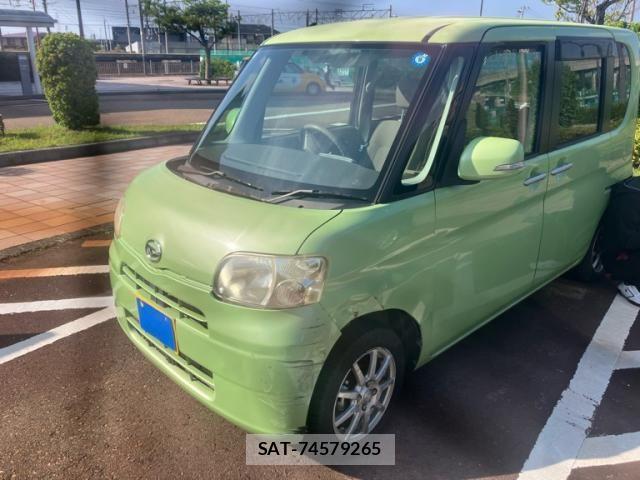 Daihatsu TANTO 2011-01 7330560-1