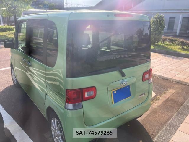 Daihatsu TANTO 2011-01 7330560-2