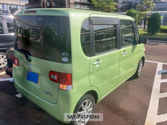 Daihatsu TANTO 2011-01 7330560-3