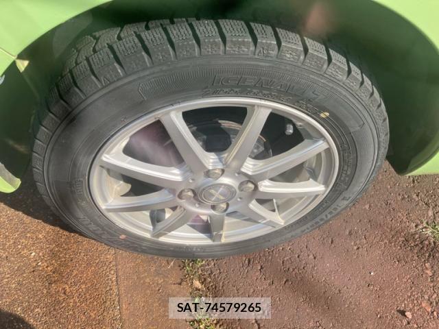 Daihatsu TANTO 2011-01 7330560-6