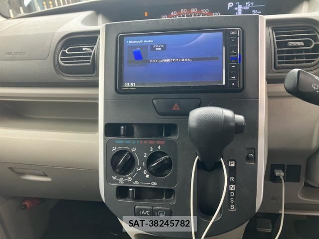 Daihatsu TANTO 2018-08 7330551-17
