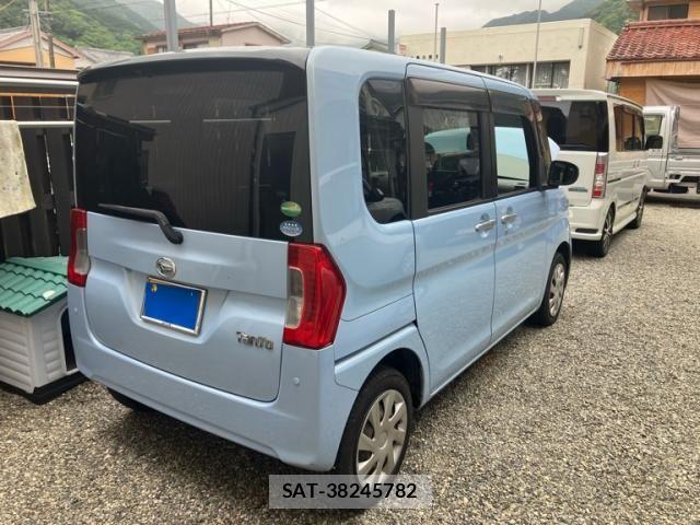 Daihatsu TANTO 2018-08 7330551-6