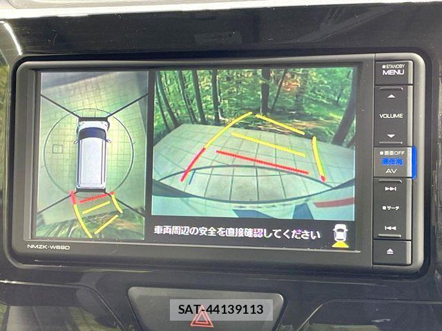 Daihatsu TANTO 2019-05 7330528-4