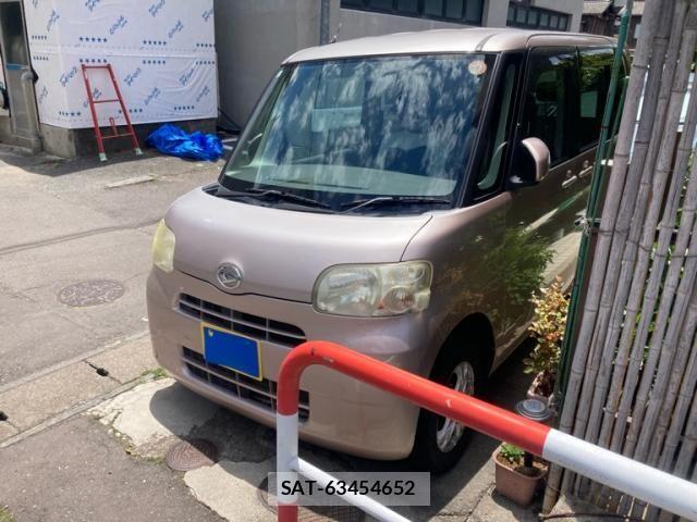 Daihatsu TANTO 2011-07 7330563-2
