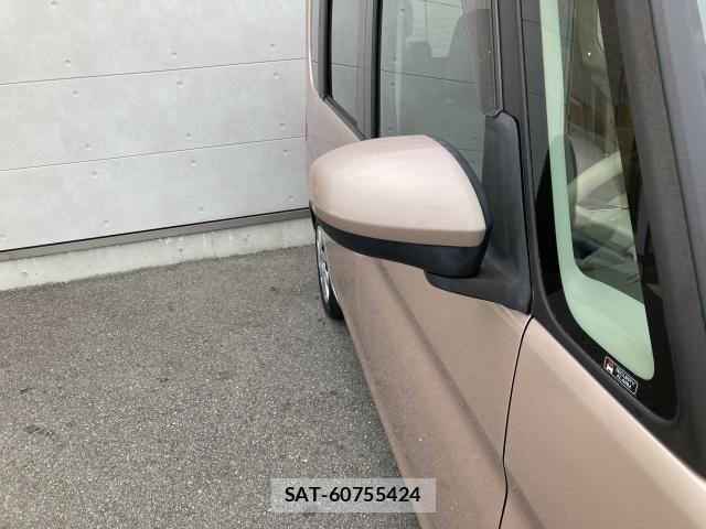Daihatsu TANTO 2019-04 7330532-11