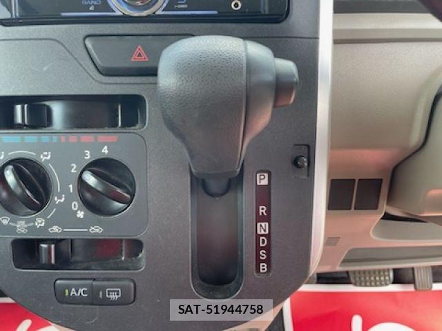 Daihatsu TANTO 2017-10 7330548-15