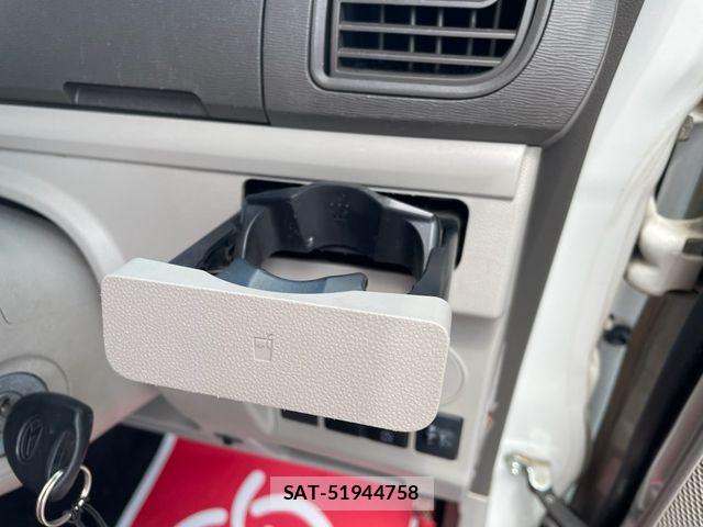 Daihatsu TANTO 2017-10 7330548-24