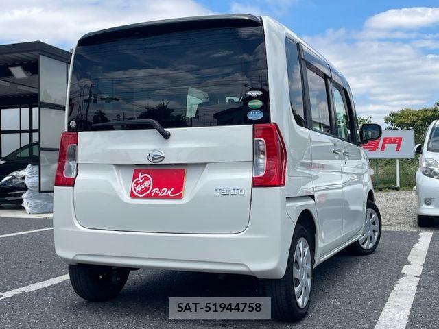 Daihatsu TANTO 2017-10 7330548-4