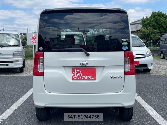 Daihatsu TANTO 2017-10 7330548-6
