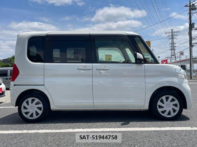 Daihatsu TANTO 2017-10 7330548-7