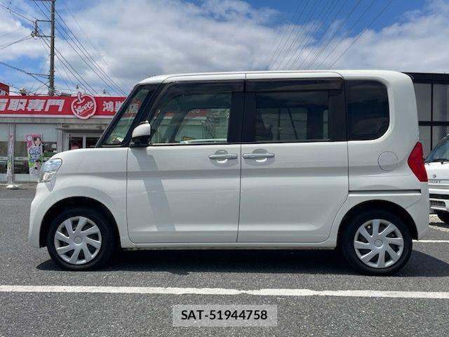 Daihatsu TANTO 2017-10 7330548-8