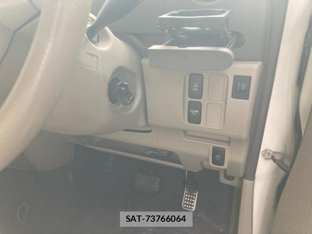 Daihatsu TANTO 2009-06 7330564-11
