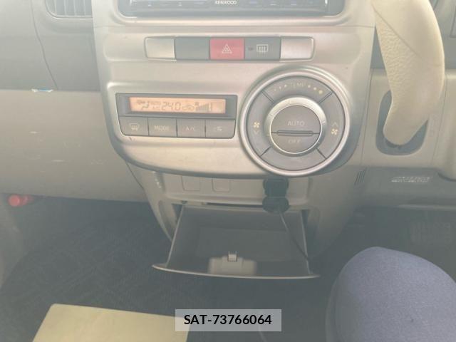 Daihatsu TANTO 2009-06 7330564-13