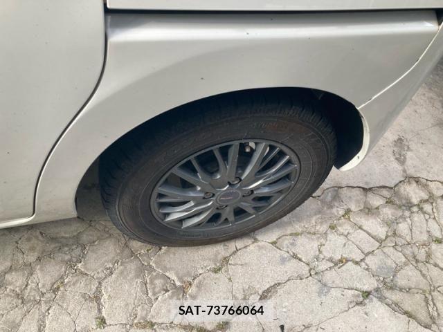 Daihatsu TANTO 2009-06 7330564-4
