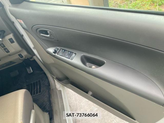 Daihatsu TANTO 2009-06 7330564-8