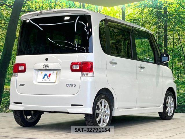 Daihatsu TANTO 2013-09 7330549-16