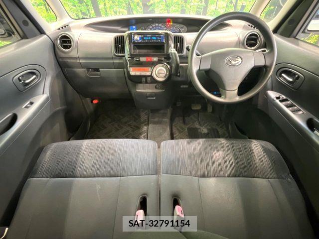 Daihatsu TANTO 2013-09 7330549-1