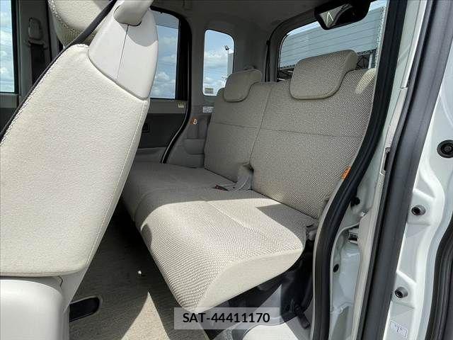 Daihatsu TANTO 2013-11 7330550-17