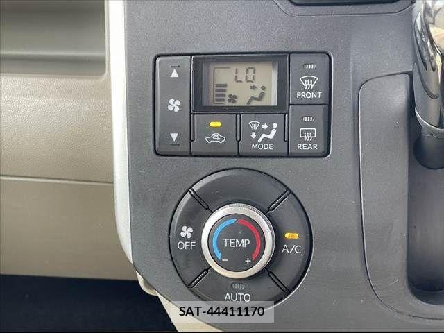 Daihatsu TANTO 2013-11 7330550-3
