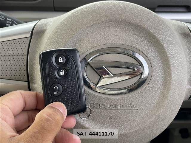 Daihatsu TANTO 2013-11 7330550-6