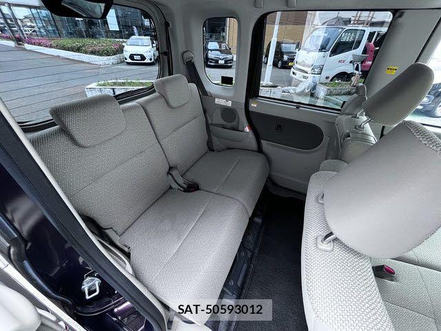 Daihatsu TANTO 2015-03 7330540-9