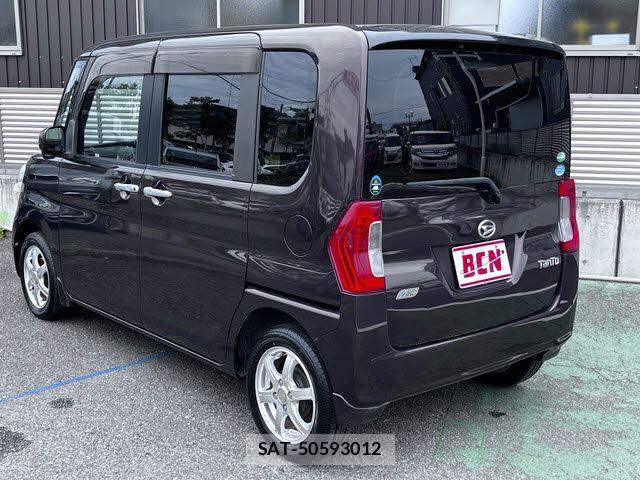 Daihatsu TANTO 2015-03 7330540-8