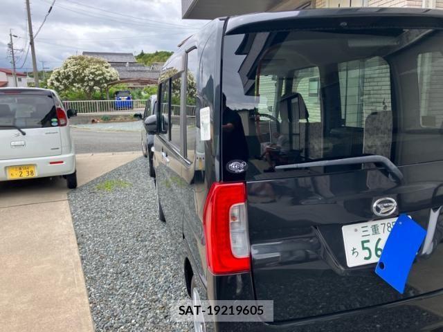 Daihatsu TANTO 2018-12 7330546-4