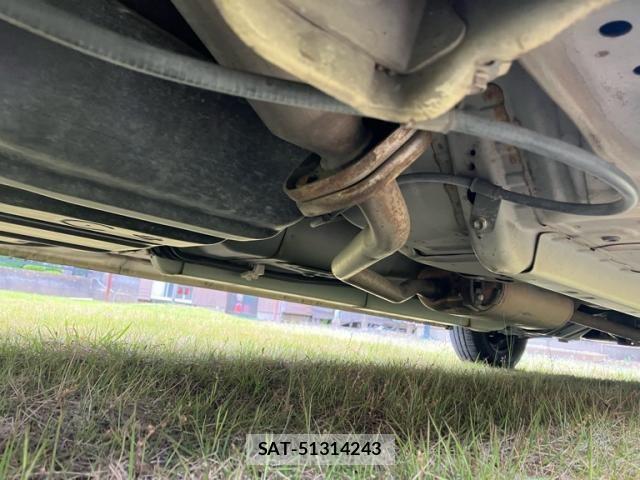 Daihatsu TANTO 2010-03 7330562-3