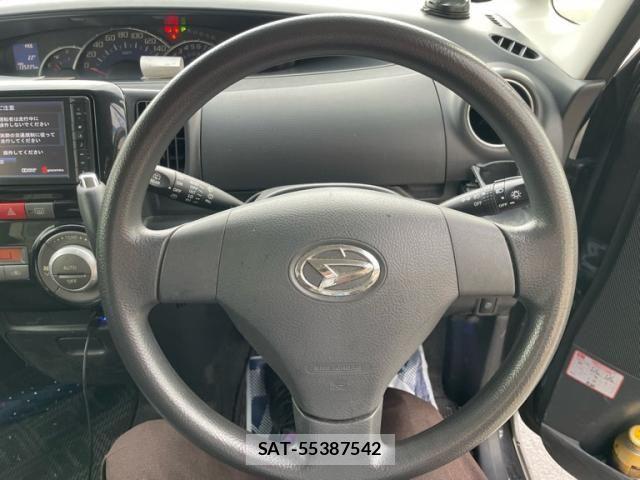 Daihatsu TANTO 2013-06 7330553-7