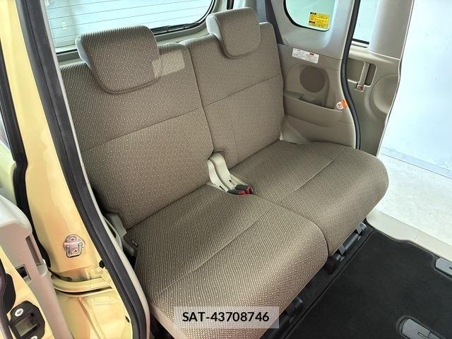 Daihatsu TANTO 2018-07 7330531-7