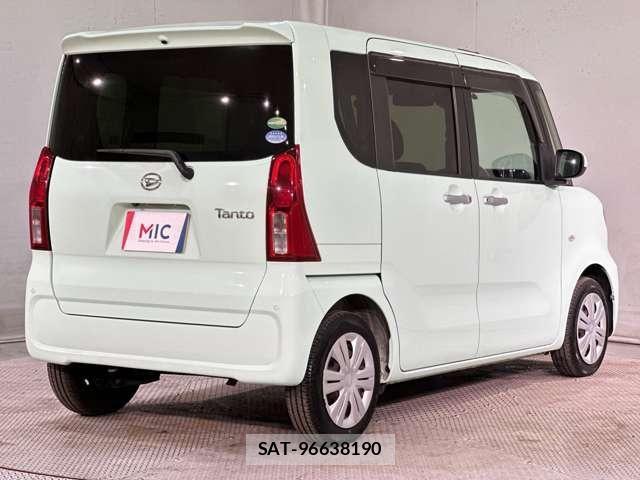 Daihatsu TANTO 2019-12 7330529-4