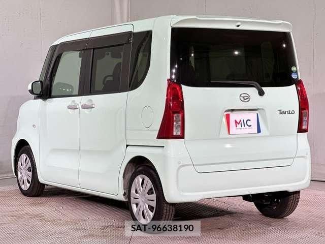 Daihatsu TANTO 2019-12 7330529-6