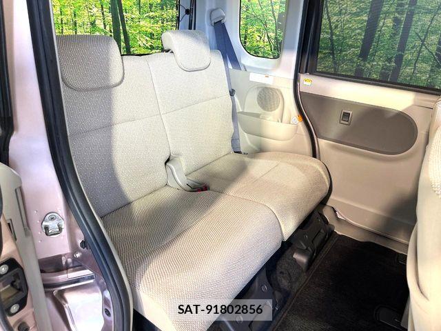 Daihatsu TANTO 2015-10 7330545-9