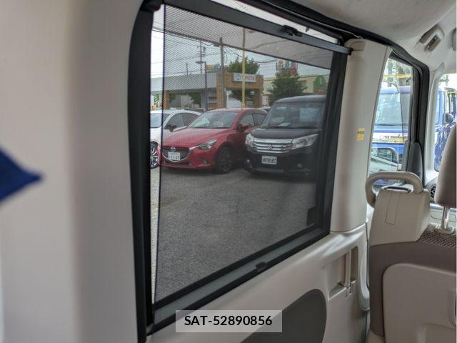 Daihatsu TANTO 2017-02 7330544-26