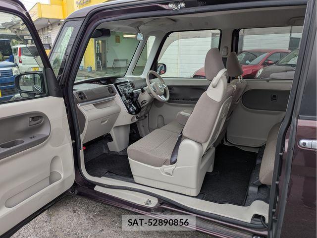 Daihatsu TANTO 2017-02 7330544-27