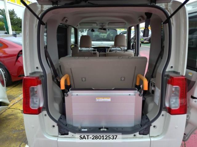 Daihatsu TANTO 2018-11 7330530-21