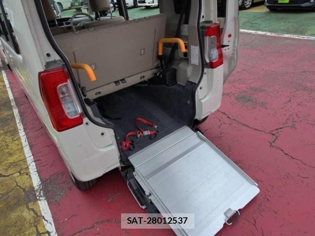 Daihatsu TANTO 2018-11 7330530-22