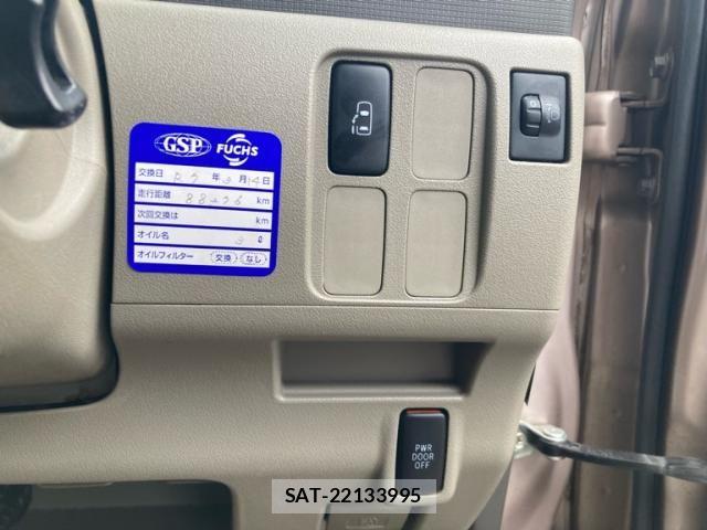 Daihatsu TANTO 2010-03 7330558-24