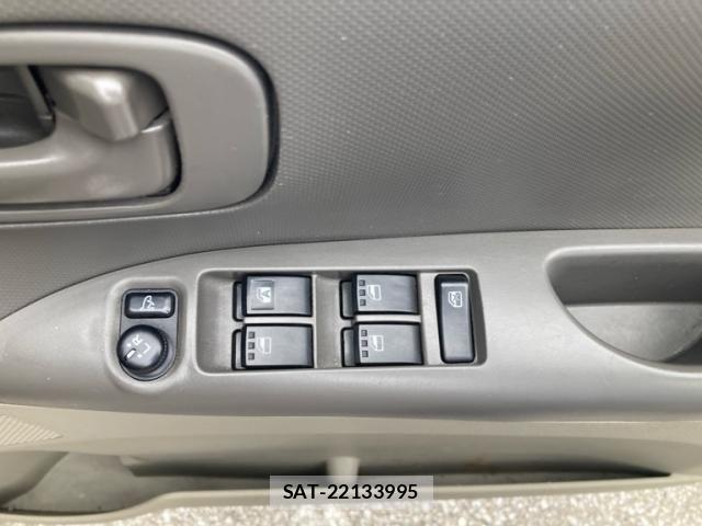 Daihatsu TANTO 2010-03 7330558-25