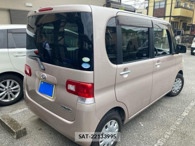 Daihatsu TANTO 2010-03 7330558-5