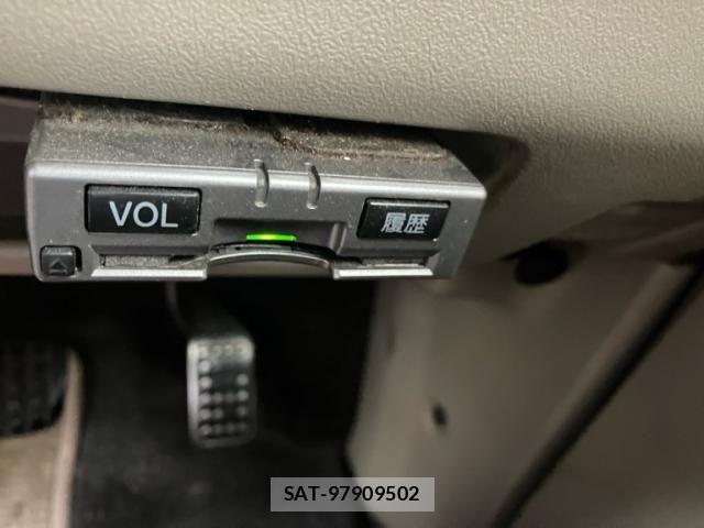 Daihatsu TANTO 2010-03 7360116-18